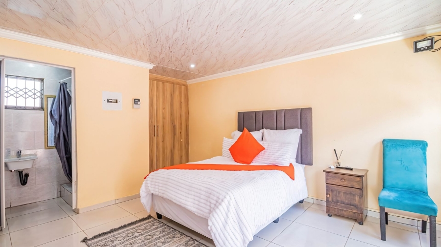7 Bedroom Property for Sale in Mogwase Unit 4 North West
